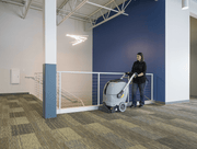 NILFISK ES300 CARPET EXTRACTOR / SCRUBBER
