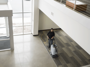 NILFISK ES300 CARPET EXTRACTOR / SCRUBBER