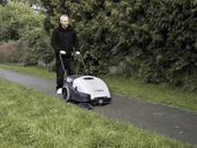 Nilfisk SW750 Walk Behind Sweeper